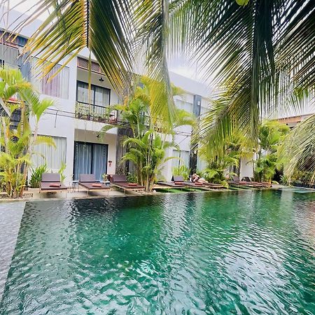 Central Corner Suite Siem Reap Esterno foto