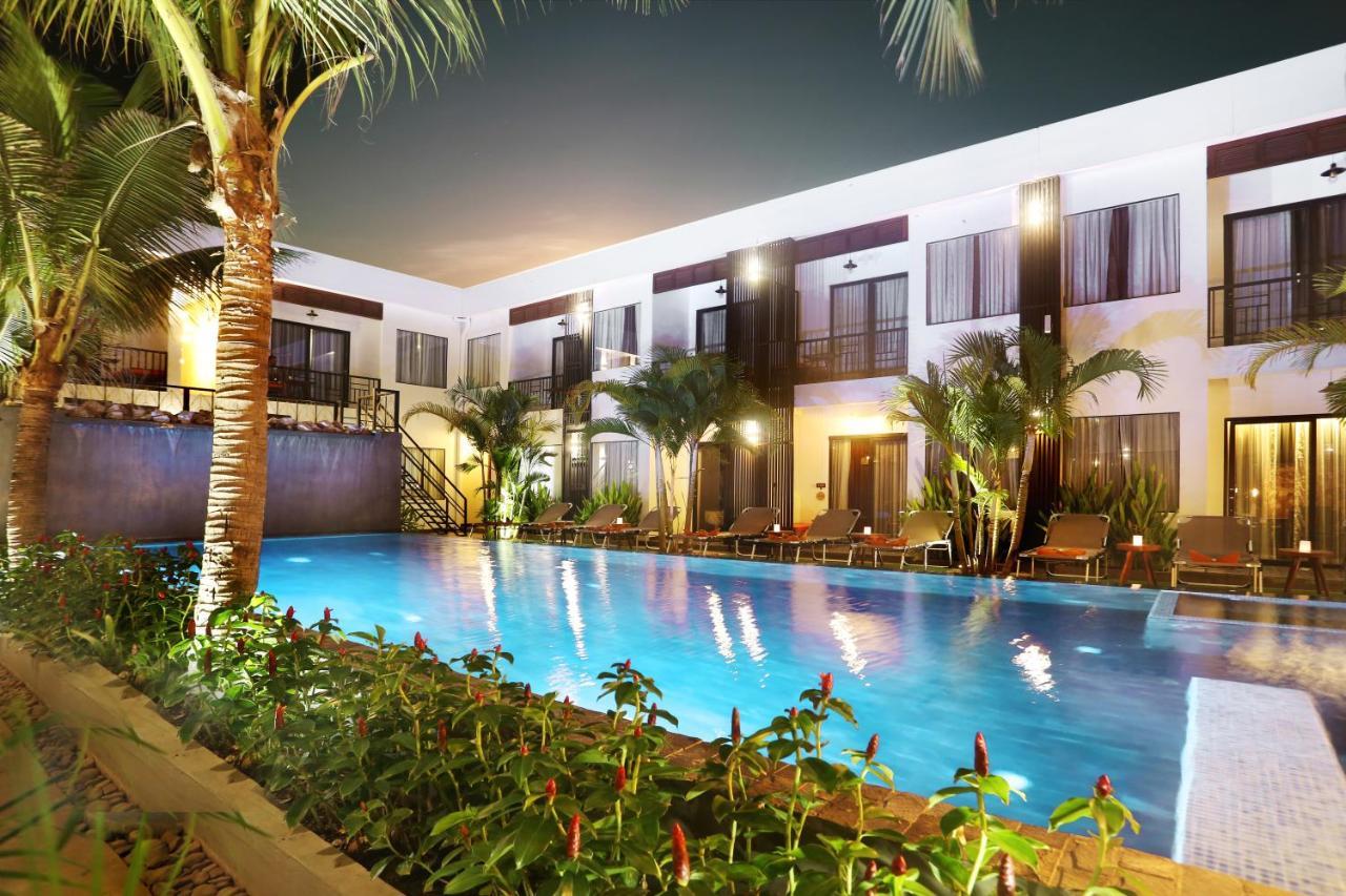 Central Corner Suite Siem Reap Esterno foto