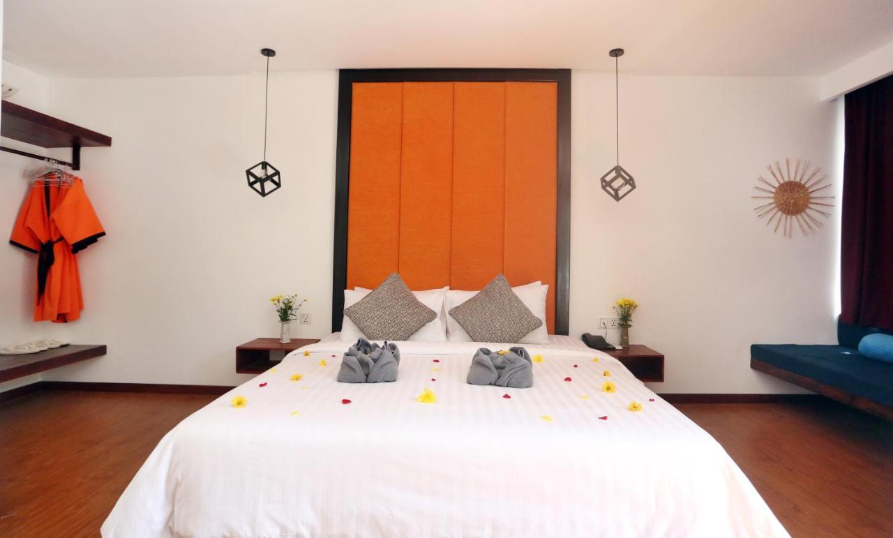 Central Corner Suite Siem Reap Esterno foto