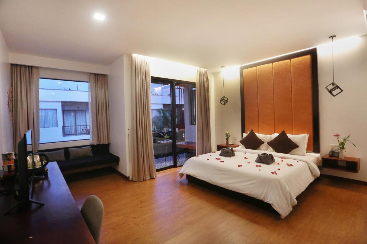 Central Corner Suite Siem Reap Esterno foto