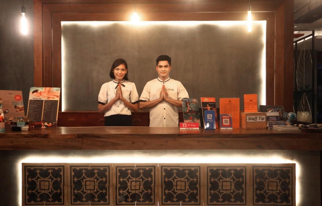 Central Corner Suite Siem Reap Esterno foto