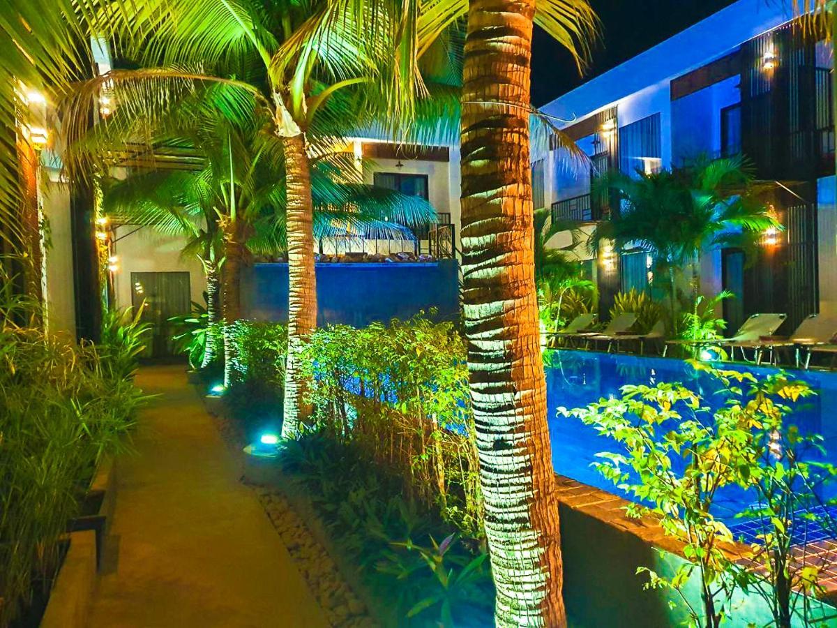 Central Corner Suite Siem Reap Esterno foto